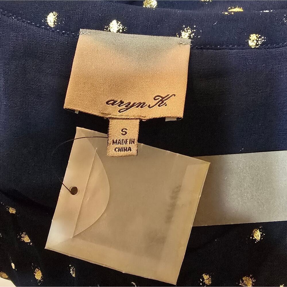 Aryn K. Navy Blue and Gold Babydoll V-Neck Blouse Size Small New - Picture 8 of 8